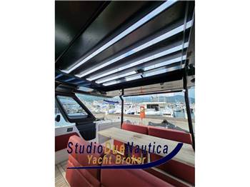 CRANCHI A46 LUXURY TENDER