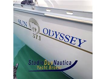 JEANNEAU SUN ODYSSEY 37.1