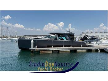 CRANCHI A46 LUXURY TENDER