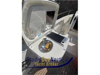 Cranchi Endurance 30
