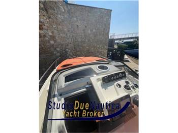 Cranchi Endurance 30