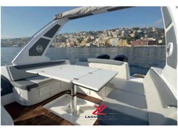 PY YACHT PY 10 CABIN