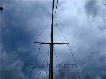 Trident 284