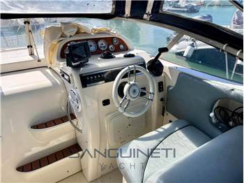 Coverline Cabin 7.10 cruiser