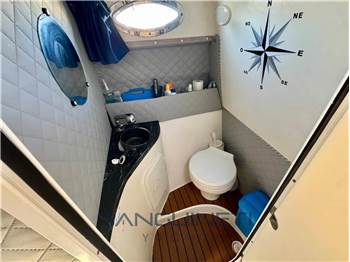 Coverline Cabin 7.10 cruiser