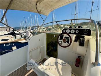 Compositi costruzioni navali Seabird 655