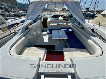 Pershing 38