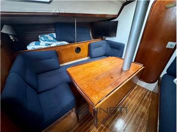 Beneteau First 325