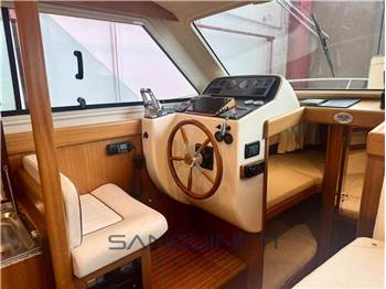 Portofino 10 fly