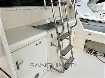 Hatteras 50 convertible