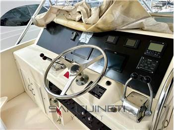 Hatteras 50 convertible