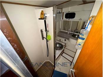 Ferretti Altura 42