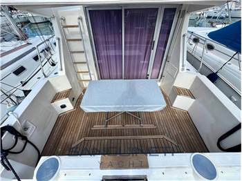 Azimut 37