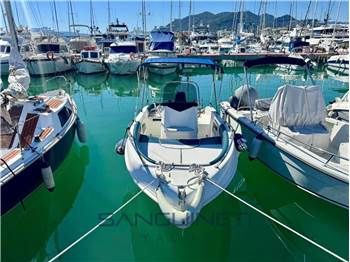 Trimarchi 57 s