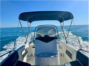 Trimarchi 57 s