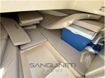 Quick Silver Activ 675 Sundeck