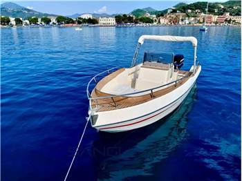 C&b nautica Breeze 22 custom