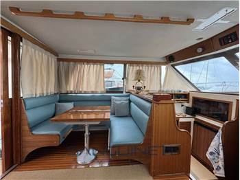 Riviera 35