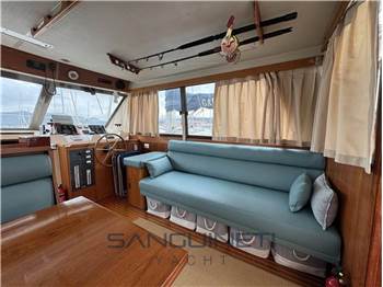 Riviera 35