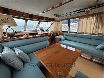 Riviera 35