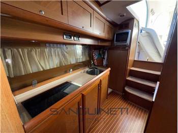 Mochi craft Dolphin 44