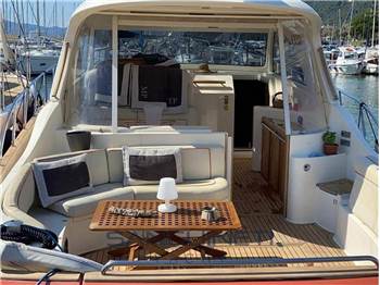 Mochi craft Dolphin 44