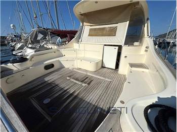 Mochi craft Dolphin 44