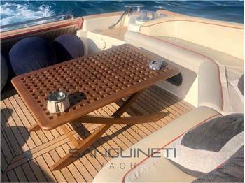 Mochi craft Dolphin 44