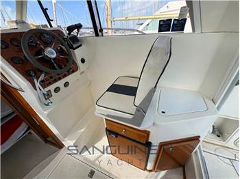 Rio 800 cabin fish