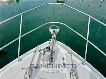Azimut Az 35