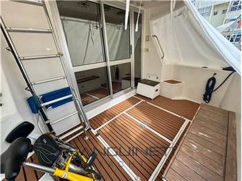 Azimut Az 35