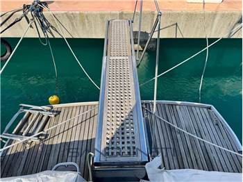 Raffaelli Typhoon 38