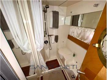 Raffaelli Typhoon 38