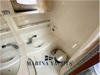 Chaparral Signature 270