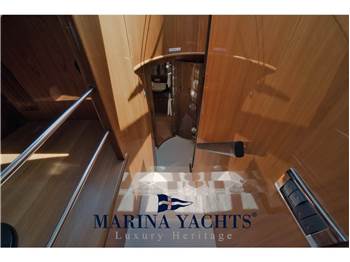 Fairline SQUADRON 74