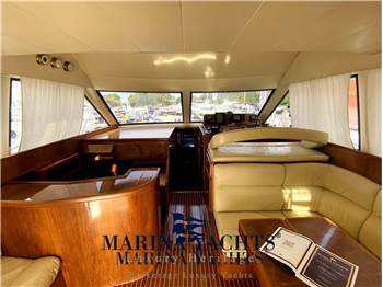 Uniesse Marine 42 Fly