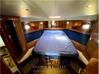 Uniesse Marine 42 Fly