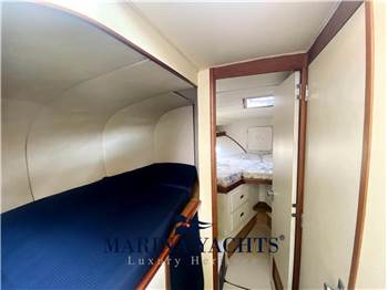 Bertram Yacht 35' Convertible
