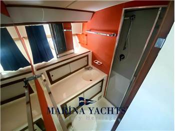 Bertram Yacht 35' Convertible
