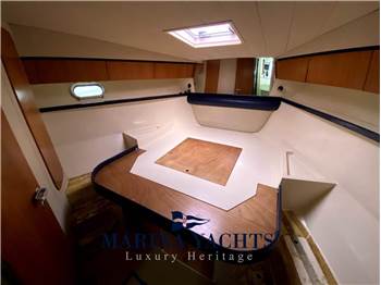 Ferretti Yachts Altura 44