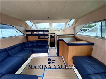 Ferretti Yachts Altura 44