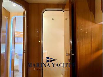 Raffaelli Typhoon 38 Fly