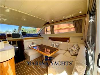 Raffaelli Typhoon 38 Fly