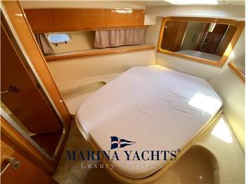 Raffaelli Typhoon 38 Fly