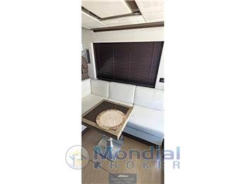 Sessa marine F42 flybridge