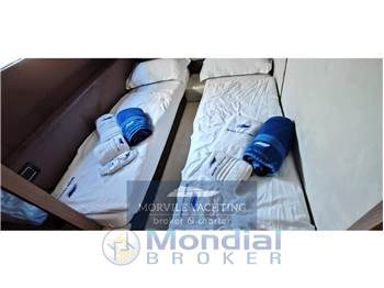 Sessa marine F42 flybridge