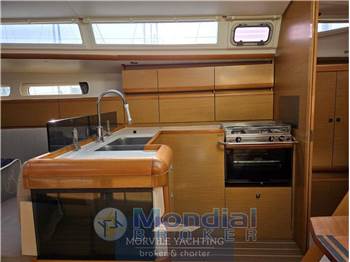 Jeanneau 439