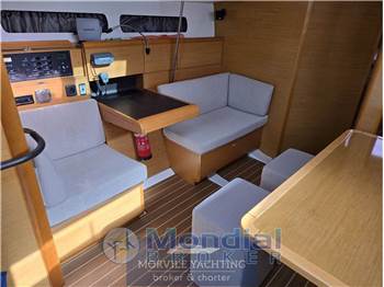 Jeanneau 439
