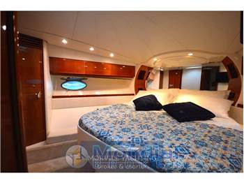 Pershing 52