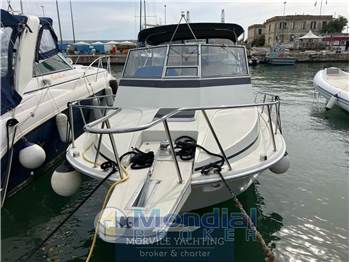 Boston whaler 27 full
